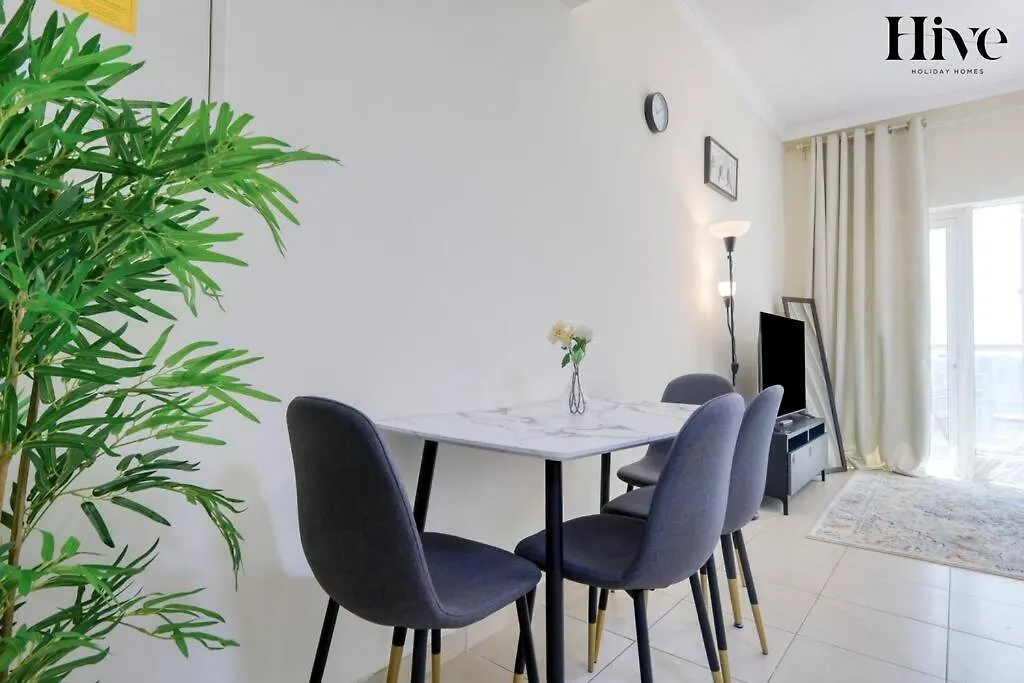 Beautiful Studio In Downtown Dubai Apartment